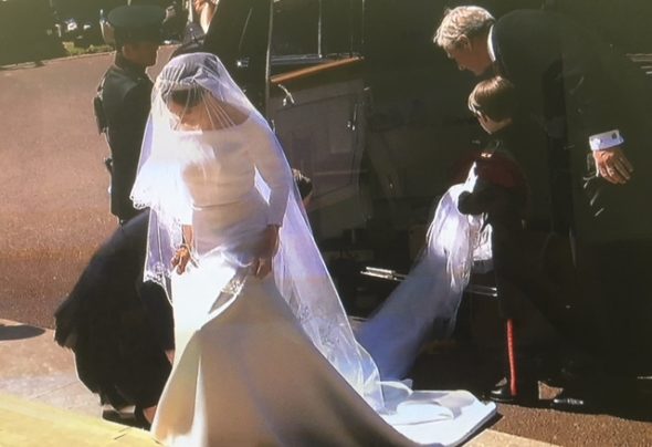 La somptueuse robe de mariée de Meghan Markle signée Clare Waight Keller directrice artistique de la maison Givenchy, Givenchy. The Bridge MAG. Image