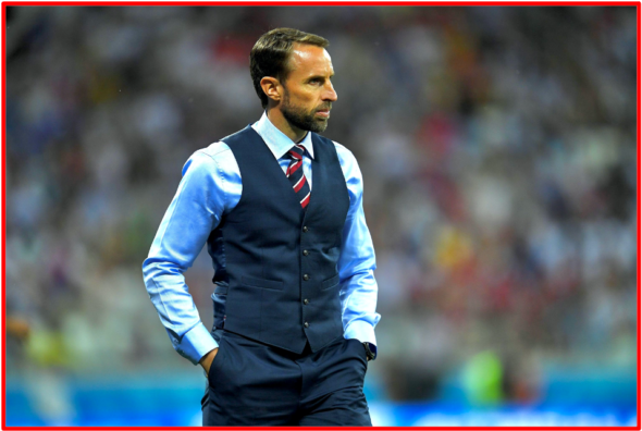 Le robuste calibre de Gareth Southgate : né à Watford, est un footballeur international anglais reconverti entraîneur. Le manager de l’équipe nationale de football d’Angleterre n’a plus qu’à ramener ce trophée à la nation pour peaufiner davantage son CV footballistique.Avec des footballeurs très doués tels que : Bukayo Saka, Declan Rice, Harry Kane, Jude Bellingham, l'Angleterre pourrait prendre le monde par surprise et réaliser une victoire. Espérons que l’Angleterre sera capable d’aller jusqu’au bout en Allemagne et de ramener ce trophée au bercail. The Bridge MAG. Image 